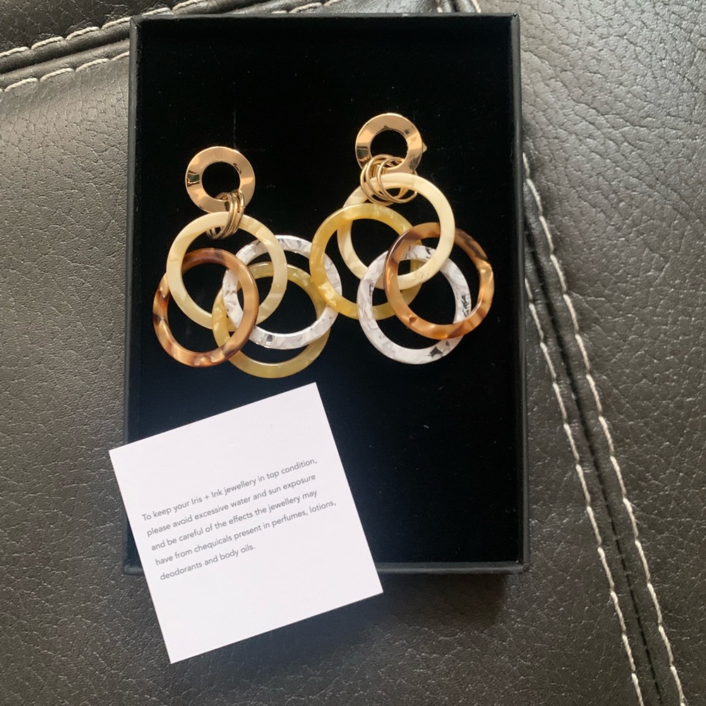 Valentine’s Day special - New in box cute earrings - Picture 2 of 2